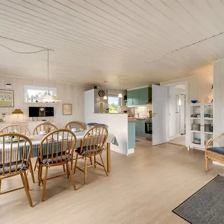 Theodor - 180m To The Fjord By Interhome