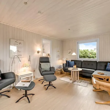 Theodor - 180m To The Fjord By Interhome